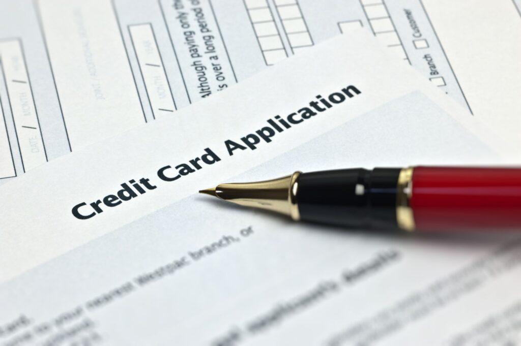 Online Credit Card Application: Pros and Cons