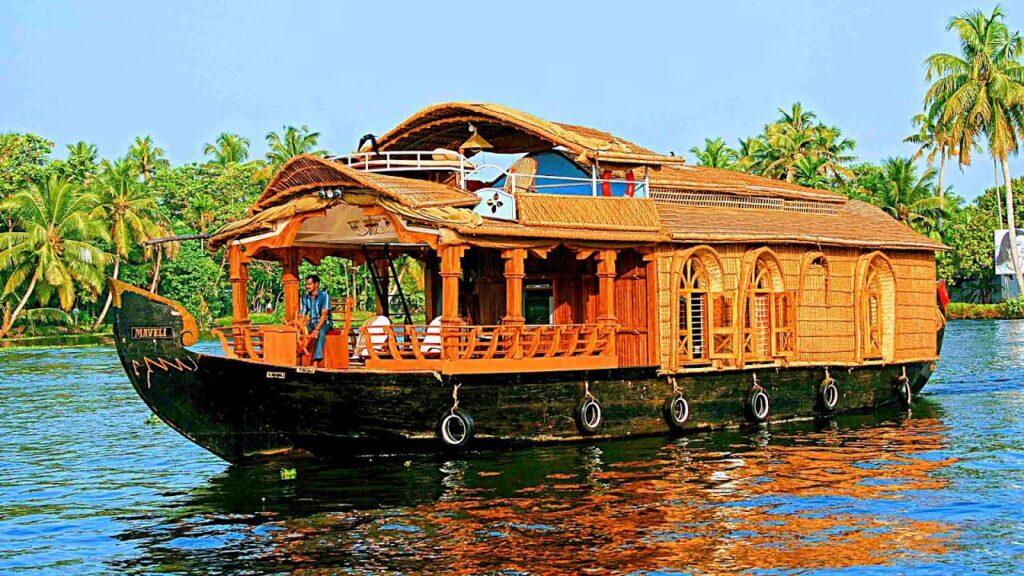 alleppey houseboat cruise