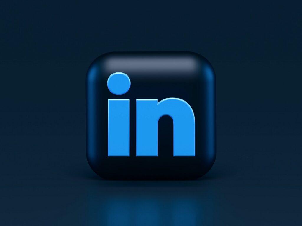 How To Use LinkedIn – A Complete Guide For Beginner