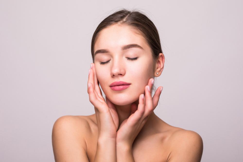 Unveiling the Secrets of Marine Collagen and Hyaluronic Acid: A Dive into Youthful Skin