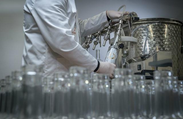 Unlocking Growth Opportunities: Outsourcing Liquid Filling, Blending, and Packaging for Your Chemical Business