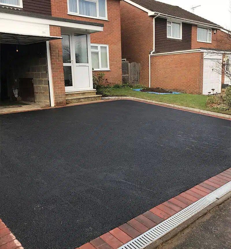 Expert Driveway Surfacing Services in Poole: Transform Your Home’s Entrance