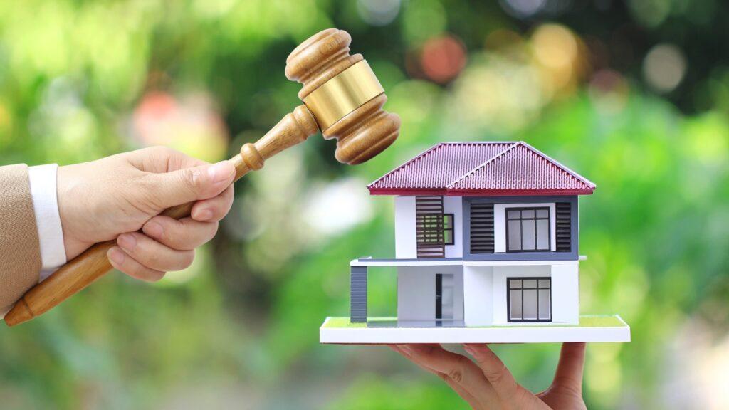 Legal Safeguard: How a Property Lawyer in Dhaka Can Protect Your Assets