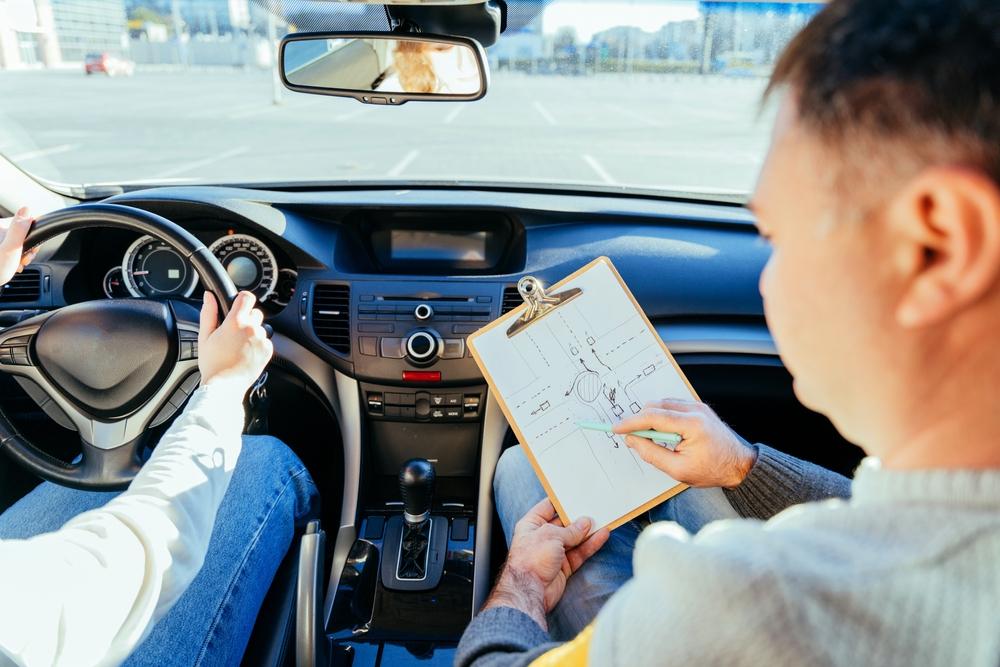 A Guide to Choosing the Best Driving School Vancouver