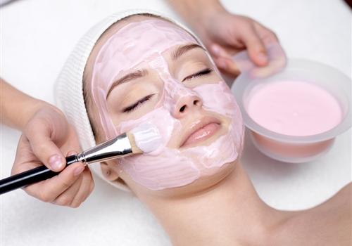 The Convenience and Benefits of Facial Services at Home